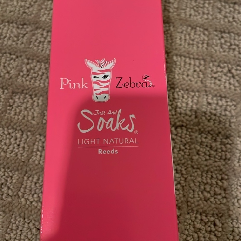 Pink Zebra light natural reeds for soaks - Picture 3 of 3